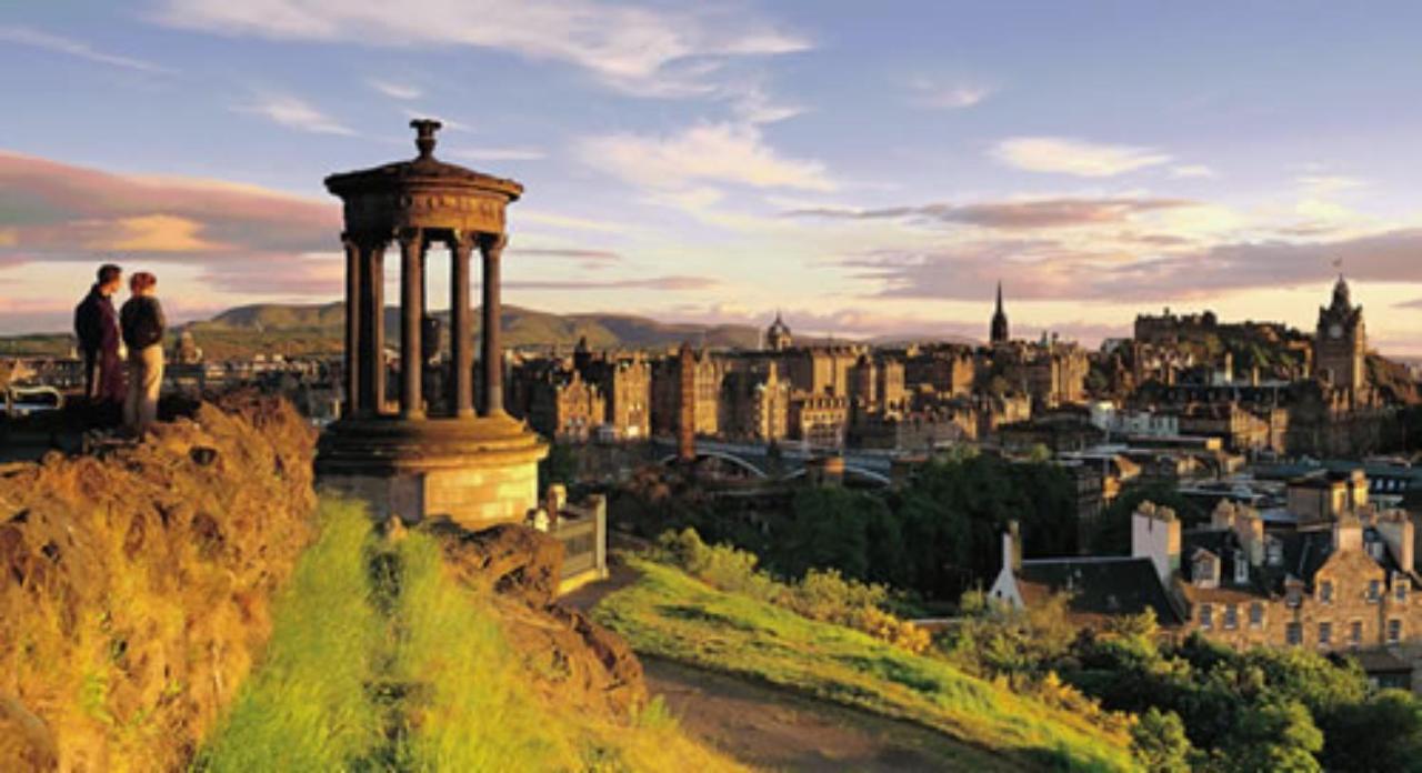 Cozy Apartment Beside Edinburgh Castle!!! Extérieur photo