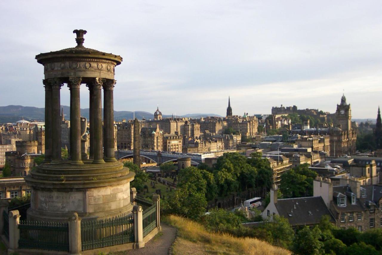 Cozy Apartment Beside Edinburgh Castle!!! Extérieur photo