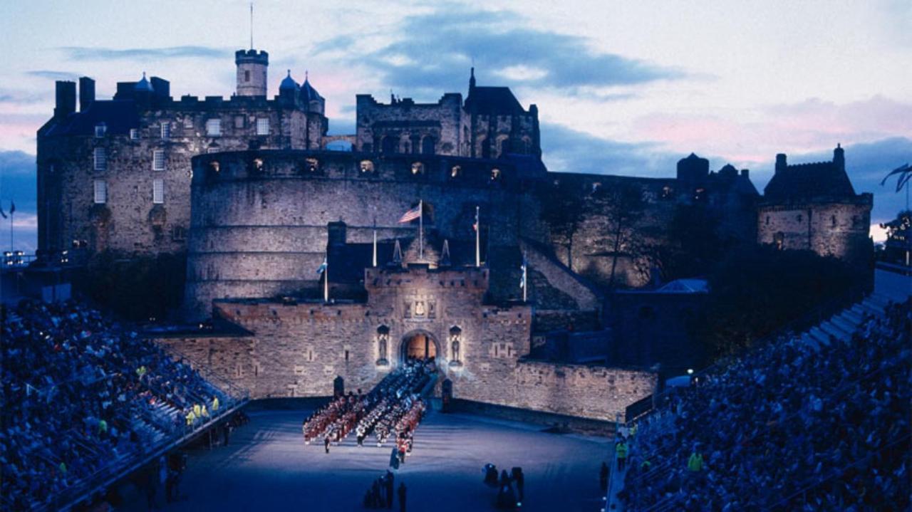 Cozy Apartment Beside Edinburgh Castle!!! Extérieur photo