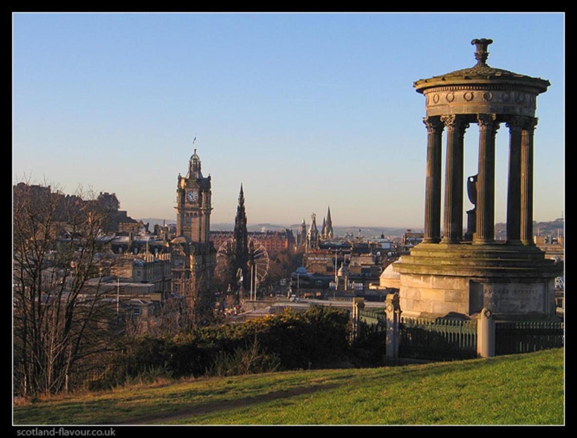 Cozy Apartment Beside Edinburgh Castle!!! Extérieur photo