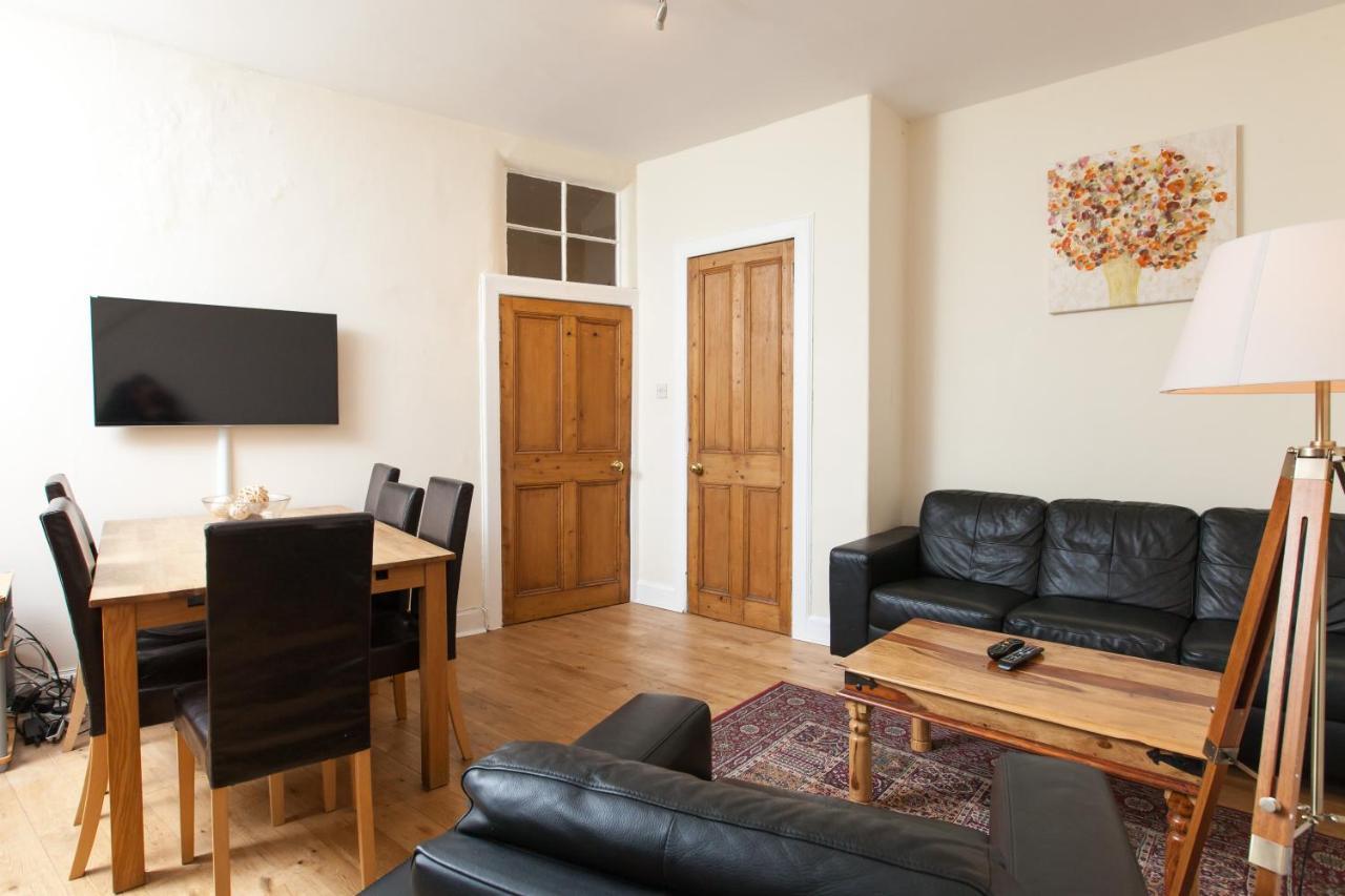 Cozy Apartment Beside Edinburgh Castle!!! Extérieur photo